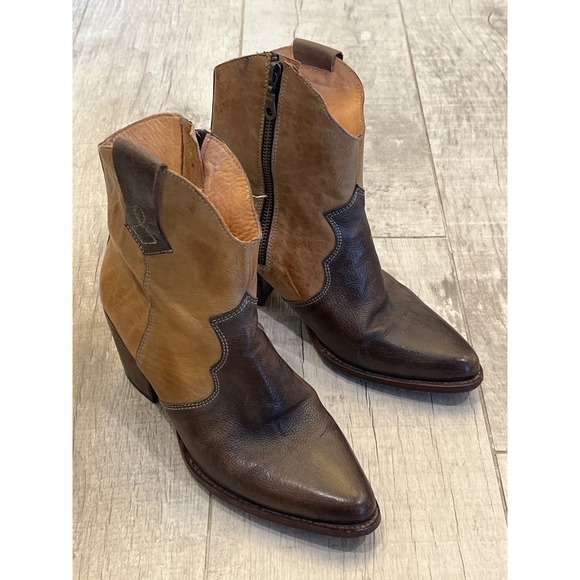 Oak Tree Farms Shoes - Oak Tree Farms Two Tone Brown Leather Western Ankle Boots Artisan Crafted Size 8